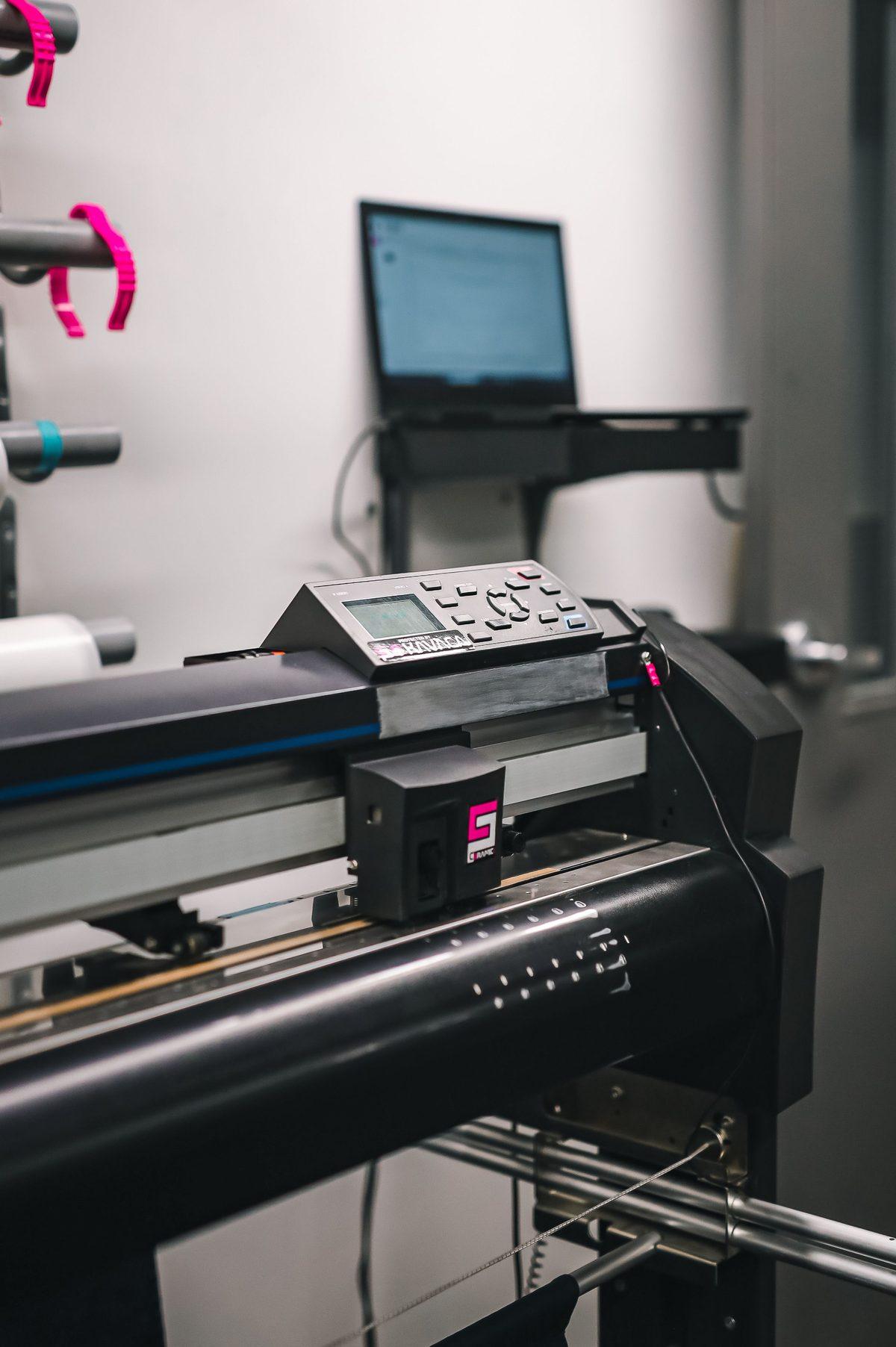 Large-format printer in a professional print room